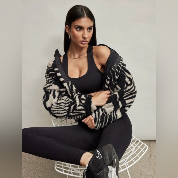 FP Movement Rocky Ridge Jacket (Geo Line Combo) - Size S - Picture 5 of 11